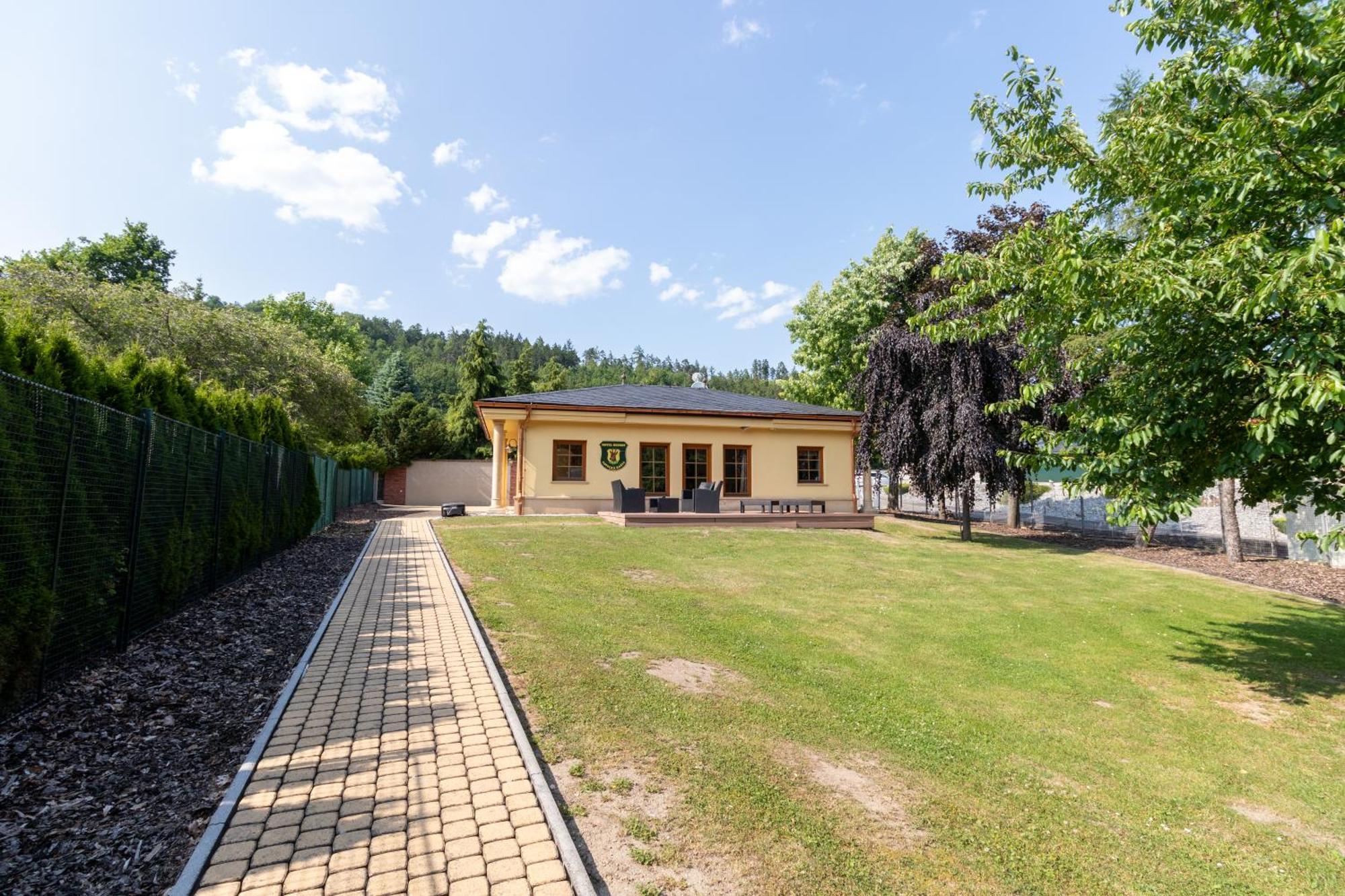 Lovecká Bašta Strakonice Exterior foto